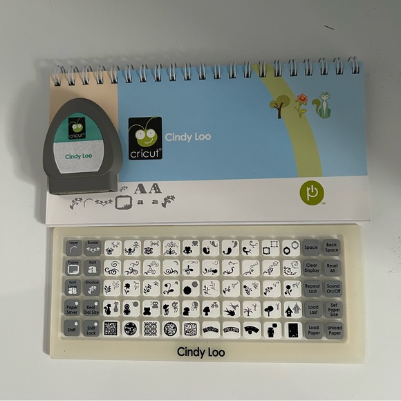 Cricut Other - Cricut CINDY LOO shapes and font